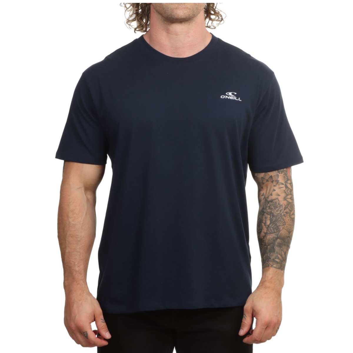 エッセンシャルズ 90 年代サーフィンアウトドアスポーツブラ - Streetwear Brand Essentials のレビューと価格